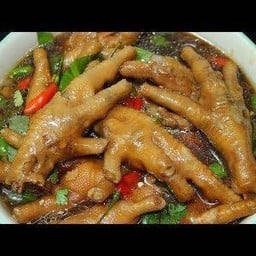 ร้านตีนมั้ยครับ(ซุปเปอร์ตีนไก่หน้าประตูหลังอนุบาล)