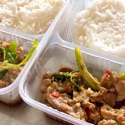 ข้าวราดผัดกะเพราเป็ด