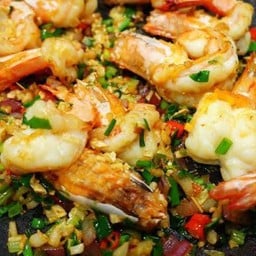 ข้าวกุ้งคั่วพริกเกลือ