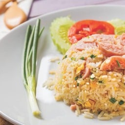 ข้าวผัดแหนม