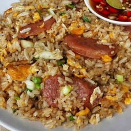 ข้าวผัดกุนเชียง