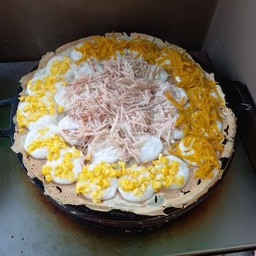 แม่เอินขนมครกพุงแตก