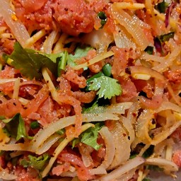 ยำแหนมสด