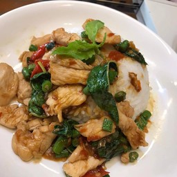 ข้าวกระเพราไก่
