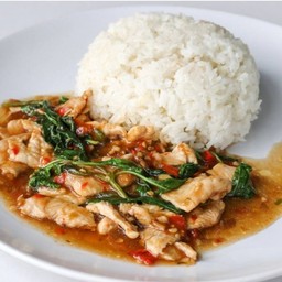 ข้าวราดกะเพราไก่