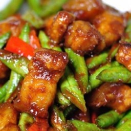 ผัดพริกแกง