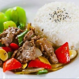 ข้าวผัดพริกหวาน
