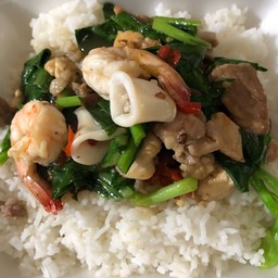 คะน้ารวมมิตร