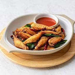 ปีกไก่ทอดสมุนไพร