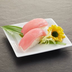 ข้าวปั้นหน้าปลาทูน่า Maguro nigiri sushi