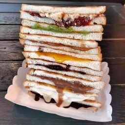 ปังกรอบสิงคโปร์ 3ชิ้น