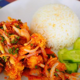 ข้าวยำไก่แซ่บ chickzone