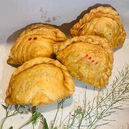 กะหรี่ปั๊บ