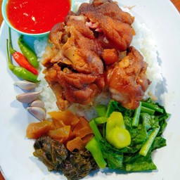 ข้าวขาหมูโอ่งมังกร