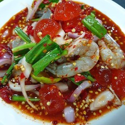 ยำปลาร้ากุ้งสดใส่ไข่แดงเค็ม