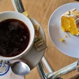 ร้านกาแฟคุณสายชล เขื่อนวชิราลงกรณ ท่าขนุน