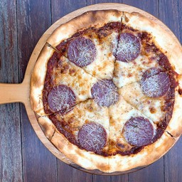 พิซซ่าซาลามี่