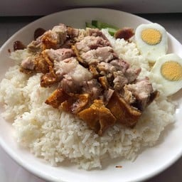ข้าวหมูแดงเฮียตือเจ้าเก่า(พระราม4)ถนนมหานคร มึสาขาเดียวเท่านั้น