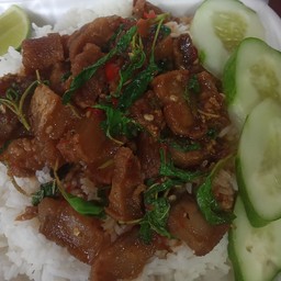 ข้าวกะเพราหมูกรอบ