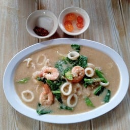 พลับแอนด์พรีม อาหารตามสั่ง