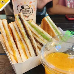 ปังกรอบสิงคโปร์ 5 ชิ้น