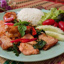 ข้าว - ผัดกะเพราโบราณพริกขี้หนูแห้ง