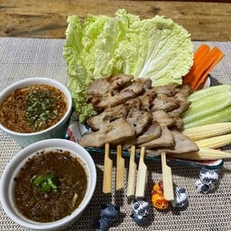 หมูย่างนาปาล์ม