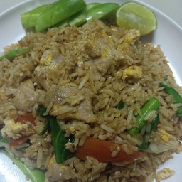 ข้าวผัดไก่