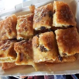 โรตีกล้วยหอม+ลูกเกดใส่ไข่