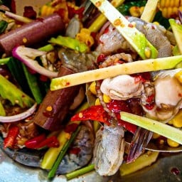 ตำ ยำ จัมโบ้