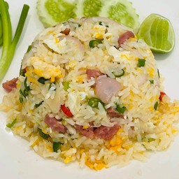 ข้าวผัดแหนม