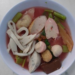 ก๋วยเตี๋ยวลูกชิ้นปลาเจ้ามะลิ สาขาแรก