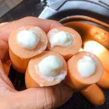 ไส้กรอกชีส  มายองเนส น้ำพริกเผา + ขนมปังปิ้งเตาถ่านสูตรโบราณ
