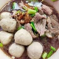 ก๋วยเตี๋ยวแชมป์เนื้อ ถนนแจ้งสนิท