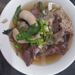 เกาเหลาเลือดหมู พิเศษ