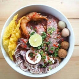 ก๋วยเตี๋ยวหมูบ้านบึงซัวเถา