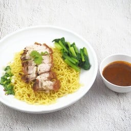 บะหมี่หมูกรอบพิเศษ น้ำ-แห้ง