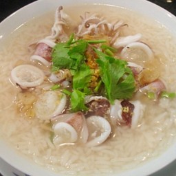 ข้าวต้มปลาหมึก