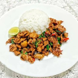 ก๋วยเตี๋ยวรสเด็ด ชื่นภิรมย์ ปากซอยโกสีย์6 วัดไทร