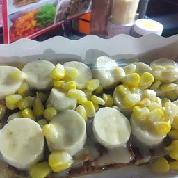 โรตีใส่ไข่นูเทลล่าหน้ากล้วยหอม+ข้าวโพด(ตามภาพ)