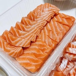 แซลมอน.เพื่อนม่อน salmon . puenmon