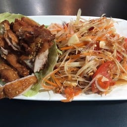 ส้มตำกุ้ง+ไก่ทอดงา