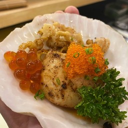 หอยเชลล์ย่างเนย