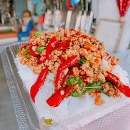 กระเพราราดข้าว