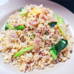 ข้าวผัดแหนม