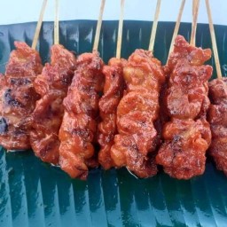 หมูปิ้ง ข้าวเหนียว ไก่ย่าง กับข้าว  น้องนิว