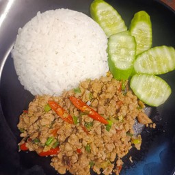 หมูสับผัดปลาเค็ม(ปลาอินทรีย์)