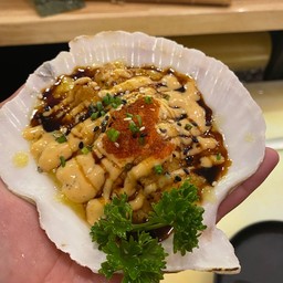 หอยเชลล์ย่างชีส