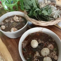 โอฬารก๋วยเตี๋ยวเรือ By Khaled รามอินทรา 39 แยก 12