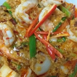 ผงกะหรีี่ทะเลราดข้าว